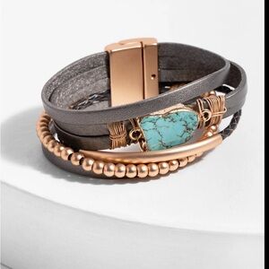 SAACHI Black and Gold Bracelet with Turquoise Stone